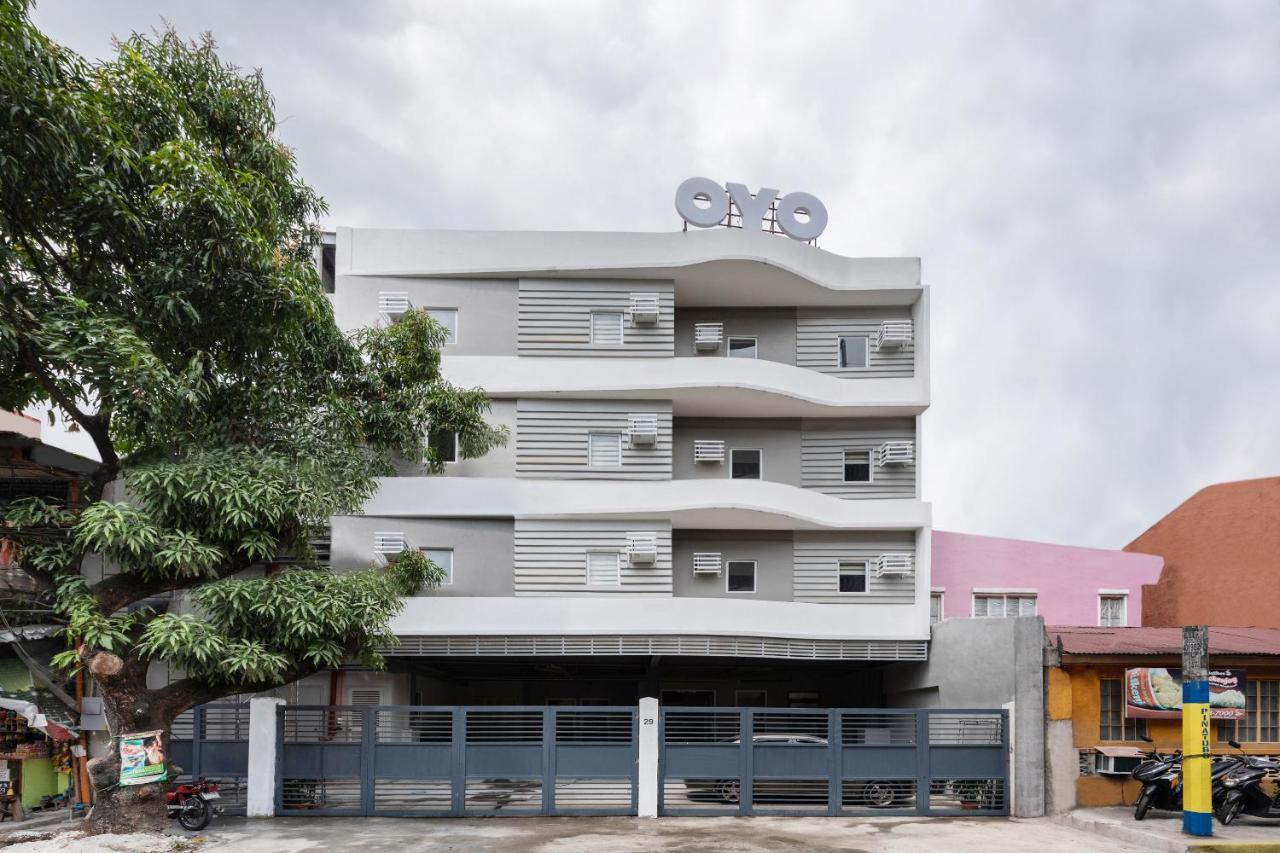 OYO 515 Finnex Hotel Mandaluyong Buitenkant foto