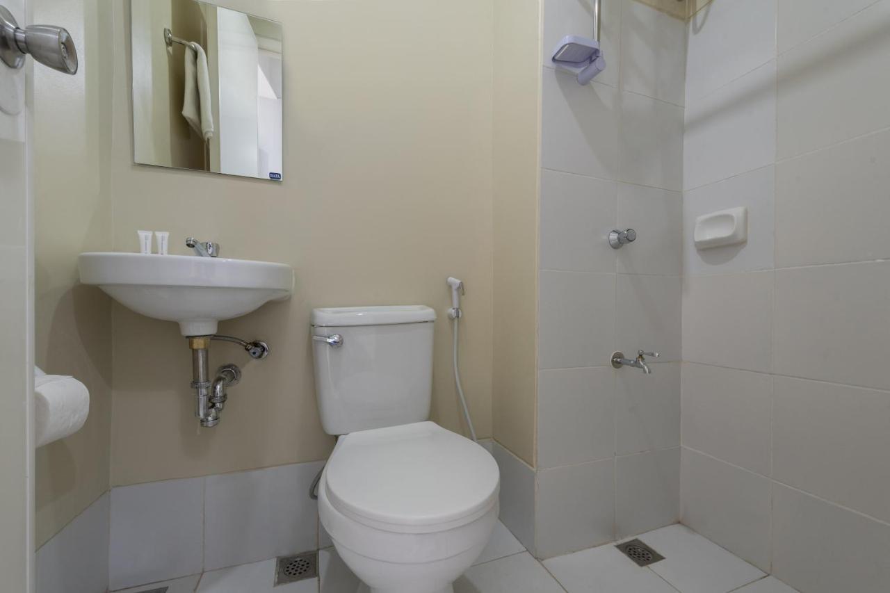 OYO 515 Finnex Hotel Mandaluyong Buitenkant foto